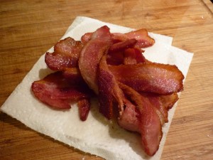 Remove bacon and place on absorbent towel to drain.