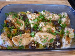 Remove from refrigeration and sprinkle 1/3 cup brown sugar, 1/2 cup white wine, and 2 Tbsp. chopped parsley over the top.