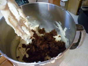 Stir in crumbled mincemeat. 